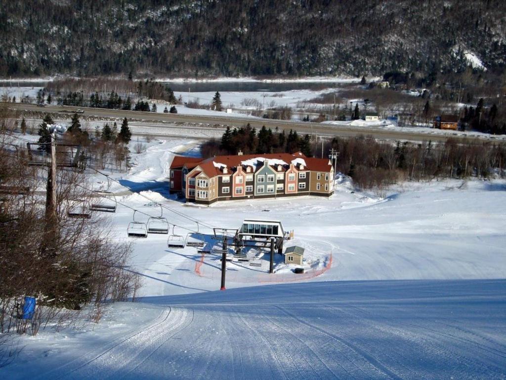 Marble Villa Steady Brook Екстериор снимка